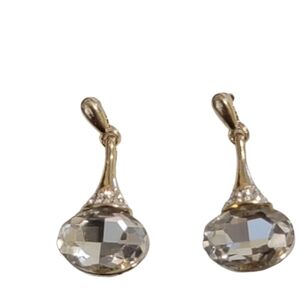 Vintage Crystal Teardrop Earrings Gold Tone Faceted Rhinestone Dangle Clear